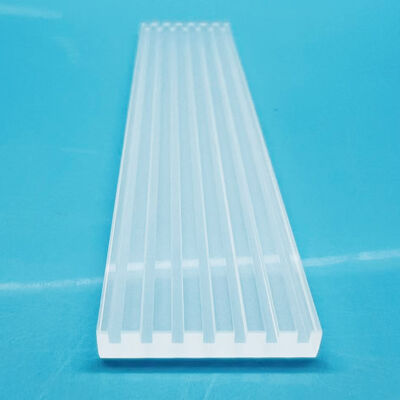 90x18x3mm Precision Grooved Quartz Substrate High Purity Optical Plate
